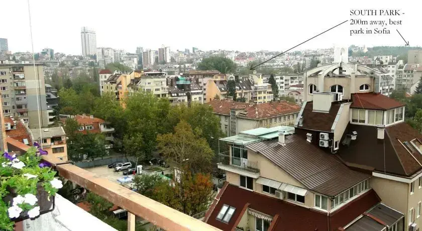 София: Panoramic Downtown Vitosha Apartment