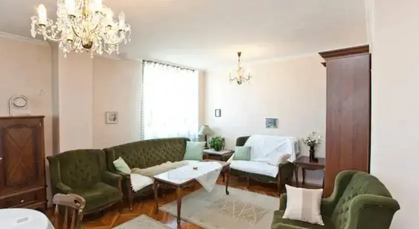 Panoramic Downtown Vitosha Apartment — фото 1
