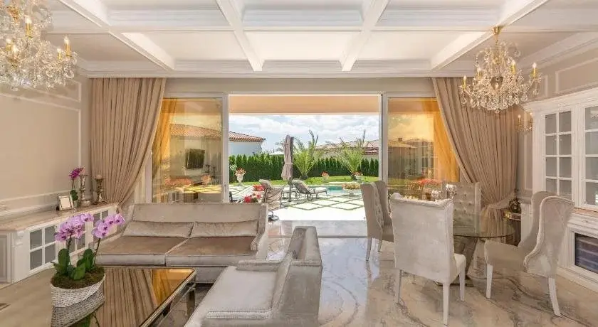 Тънково: Eden Park Luxury Villlas