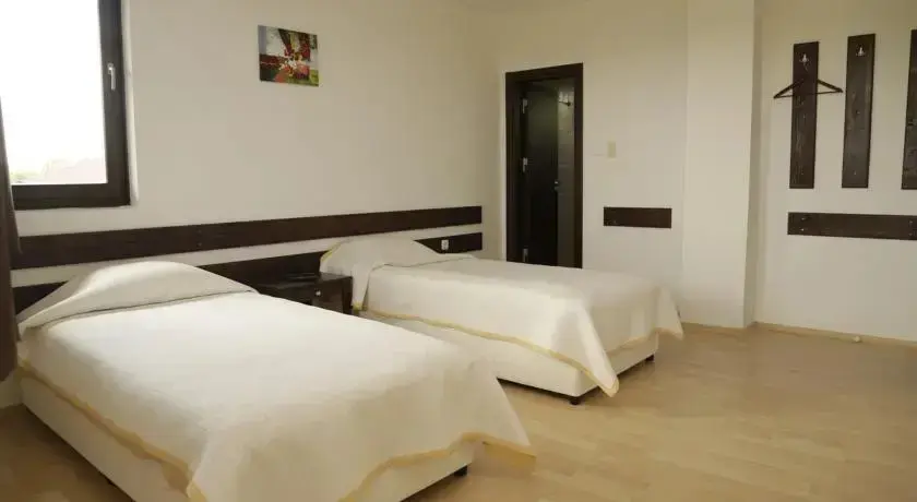 Юнец: Guest House Yunets