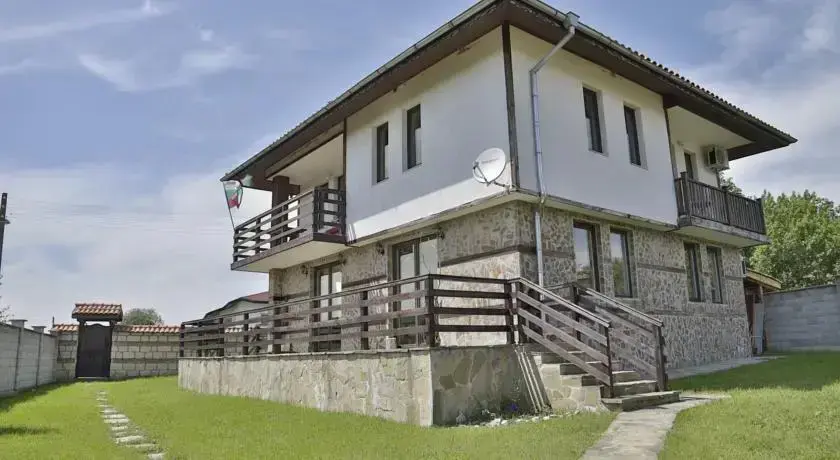 Юнец: Guest House Yunets