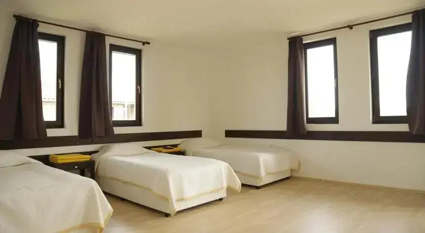 Юнец: Guest House Yunets