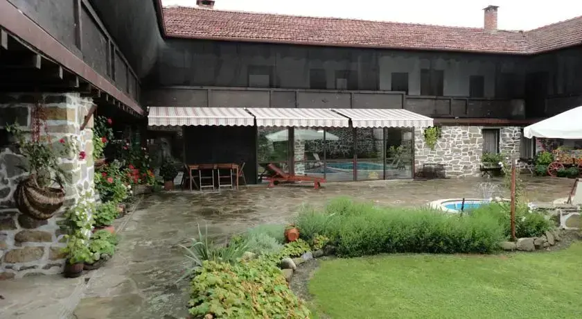 Горна-Оряховица: Guest House Golemanite