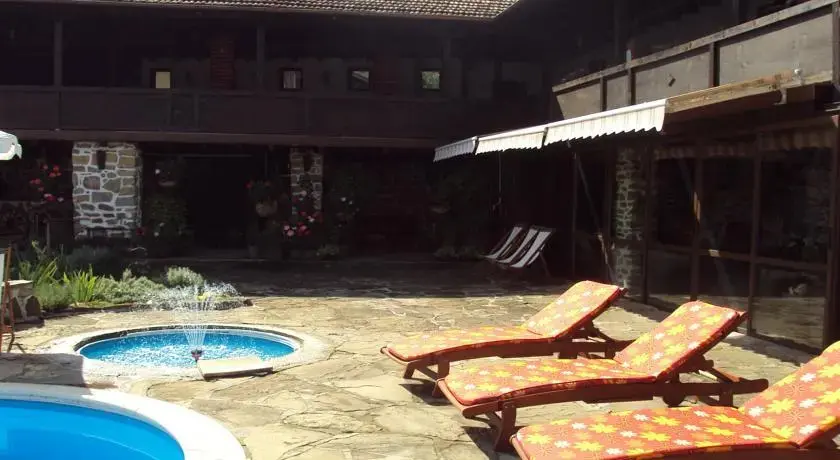 Горна-Оряховица: Guest House Golemanite