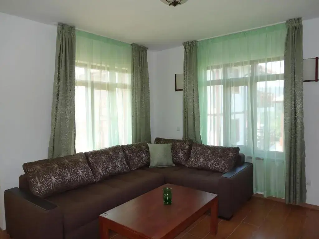 Горна-Оряховица: Guest House Ivanini Houses
