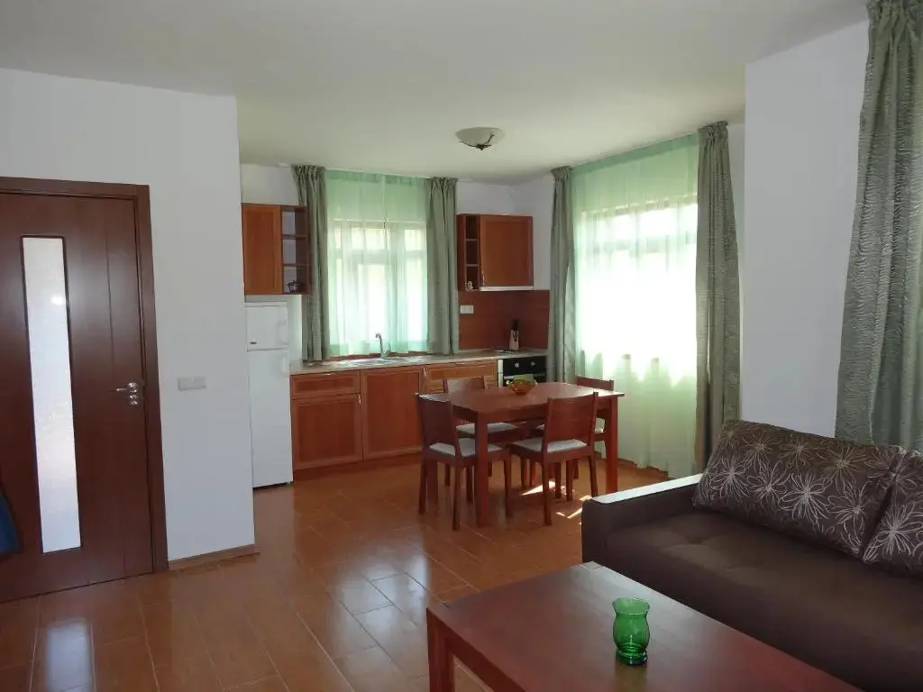 Горна-Оряховица: Guest House Ivanini Houses