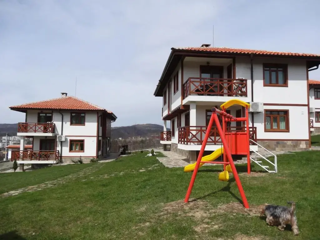 Горна-Оряховица: Guest House Ivanini Houses