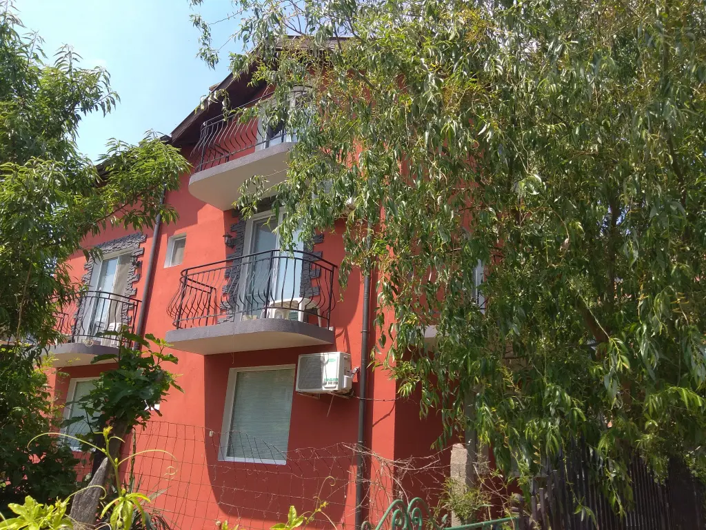 Поморие: The Sunflowers Guest House
