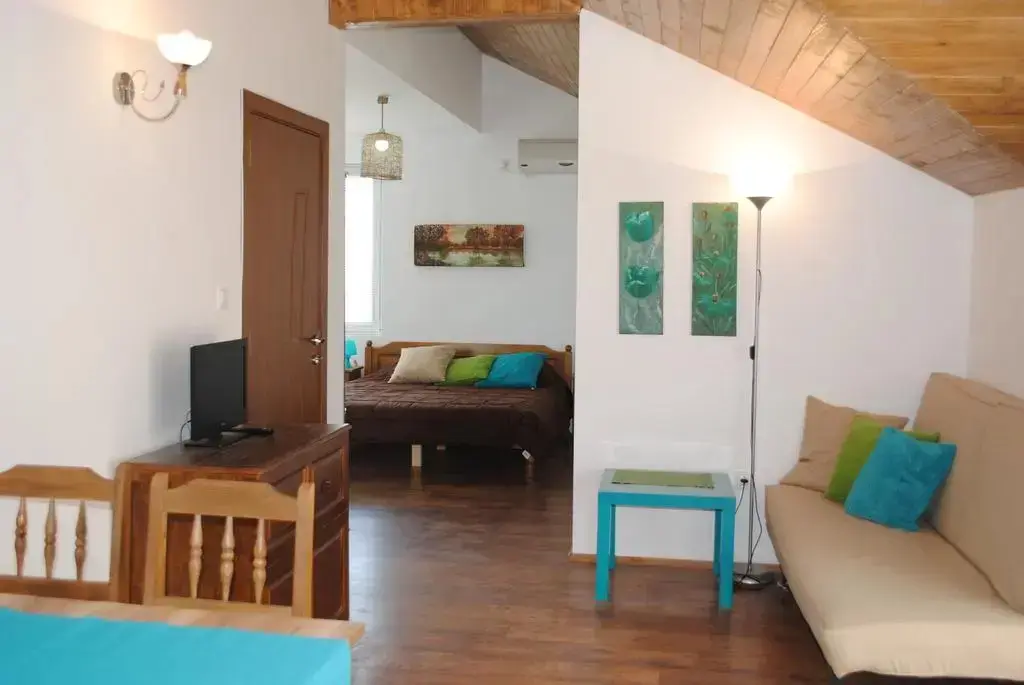Поморие: The Sunflowers Guest House