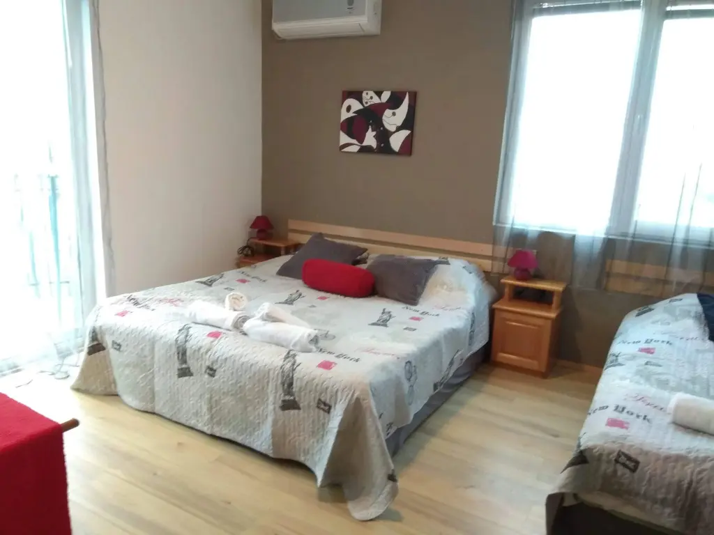 Поморие: The Sunflowers Guest House