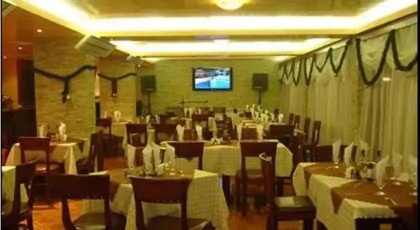 Свиштов: Perun Hotel