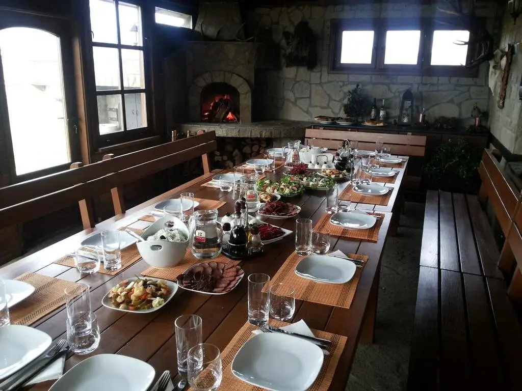 Карнобат: Family Hotel Zvezda