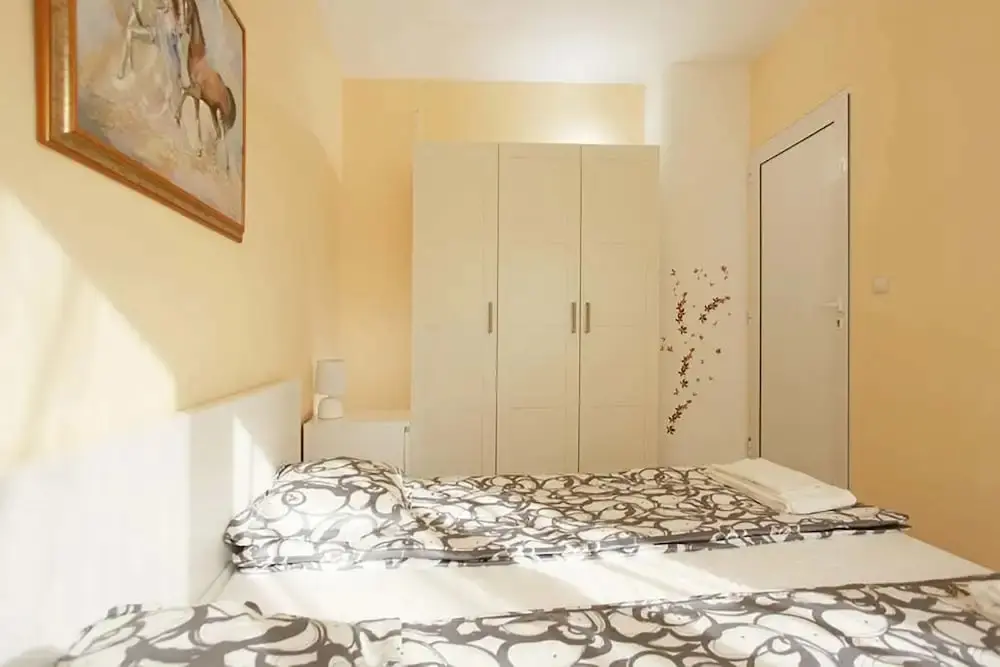 София: Raya Maisonette
