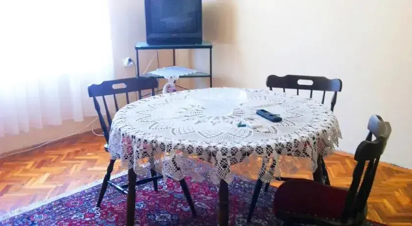 Поморие: Guest House Margarita