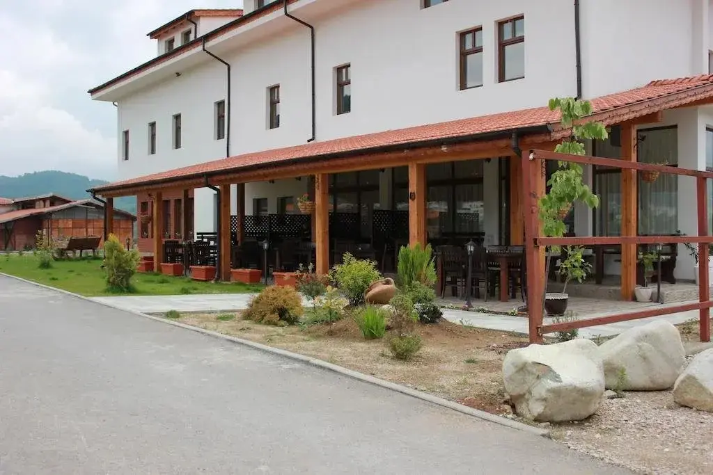 Правец: Hotel Podkovata