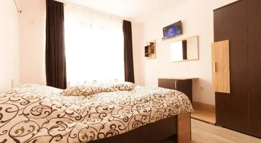 Бяла: Hotel and Restaurant "Verona"