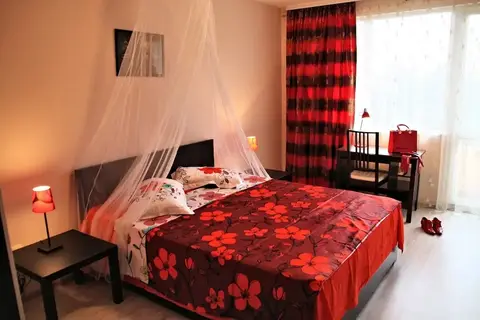 Cozy Apartment near Varna Sea Garden — фото 1