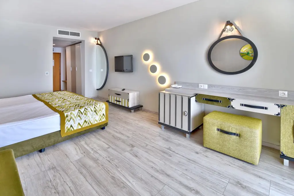 Варна: Grifid Encanto Beach Hotel