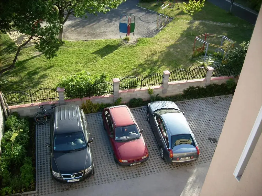 Бургас: Ddenko Apartment