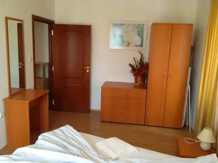 Солнечный берег: Nicol Apartment in Hermes Complex