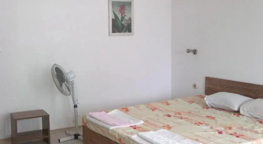 Приморско: Hotel Neven