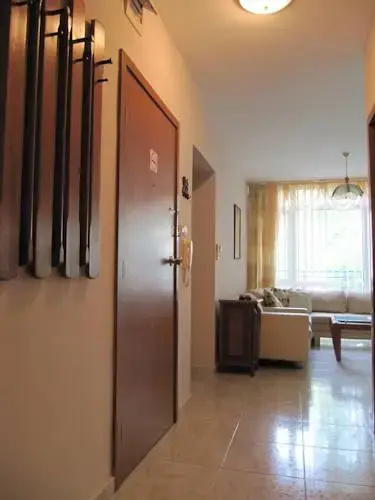 Солнечный берег: Mila Apartments in Elit 1