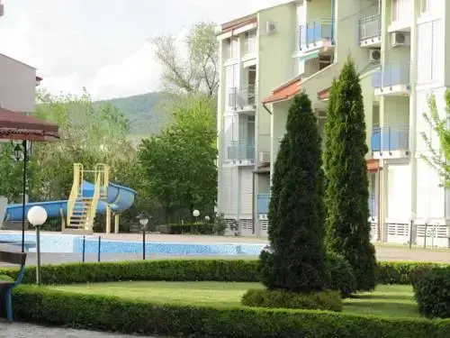 Солнечный берег: Mila Apartments in Elit 1