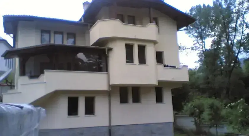 Смолян: Guest House Chinara