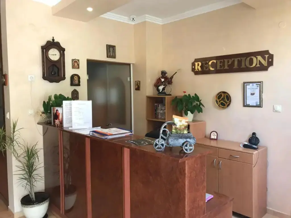 Солнечный берег: Oleander House And Tennis Club