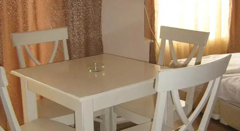 Солнечный берег: Apartment in Dawn Park Aparthotel
