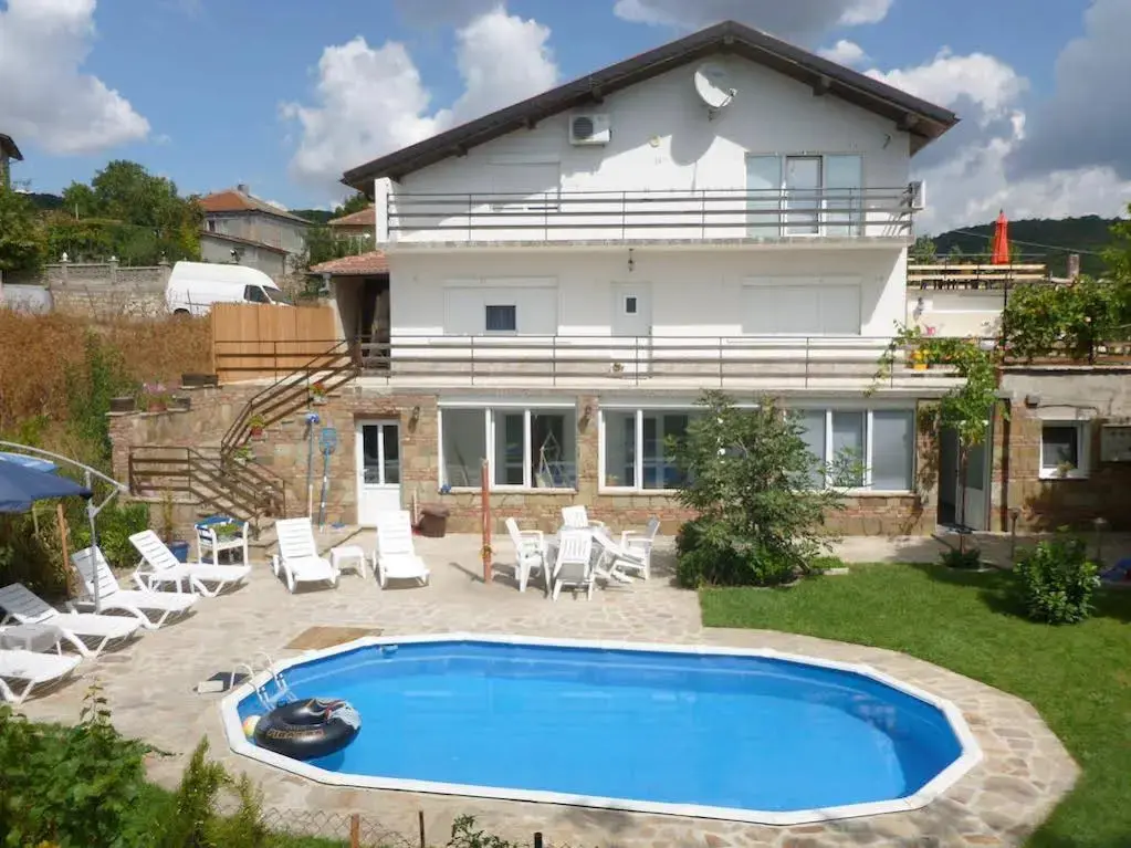 Варна: Nedyalkovi Guest House