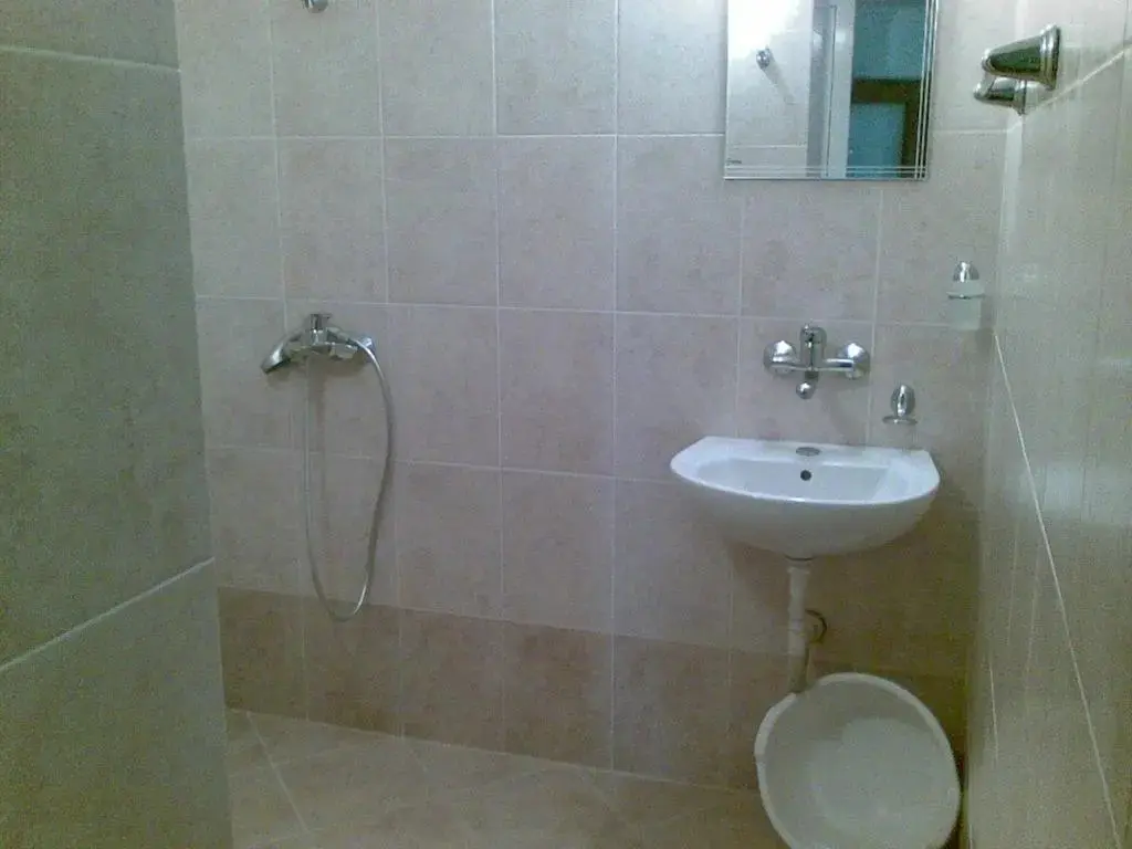 Созополь: Farlalievi Guest House