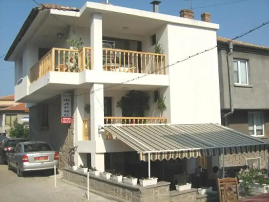 Farlalievi Guest House — фото 1