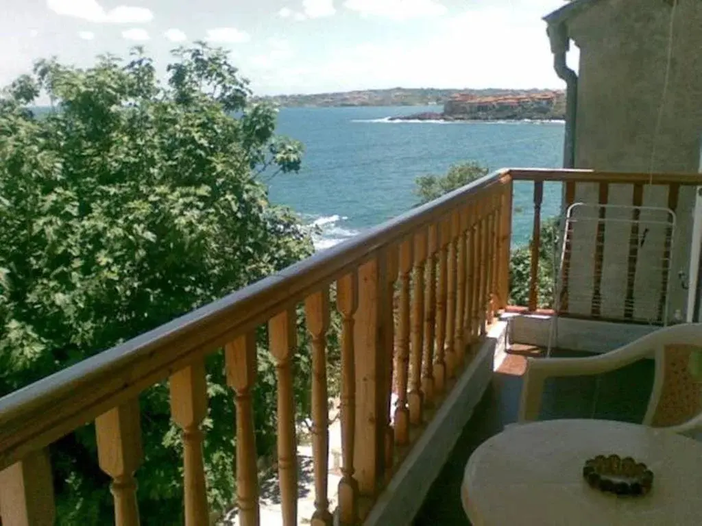 Созополь: Farlalievi Guest House