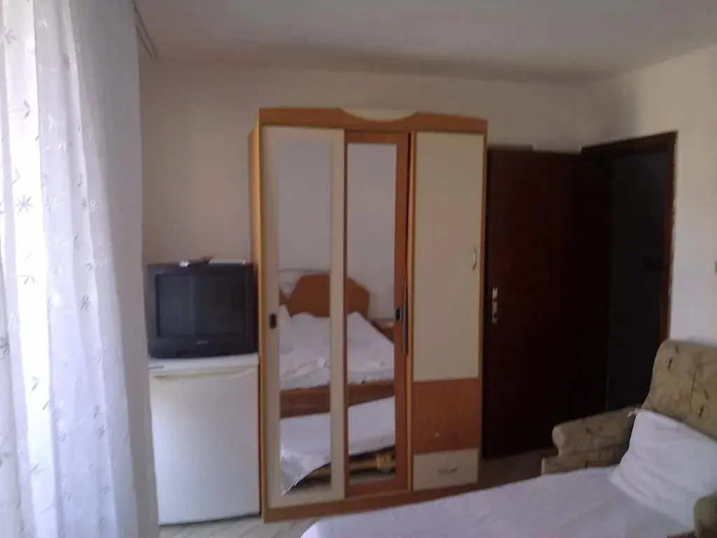 Созополь: Farlalievi Guest House