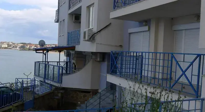 Созополь: Armi Apartment