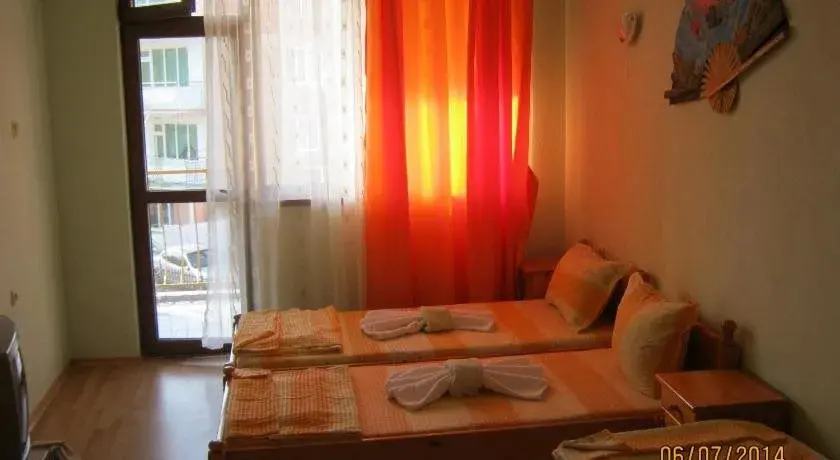 Приморско: Primorski Briz Guest House