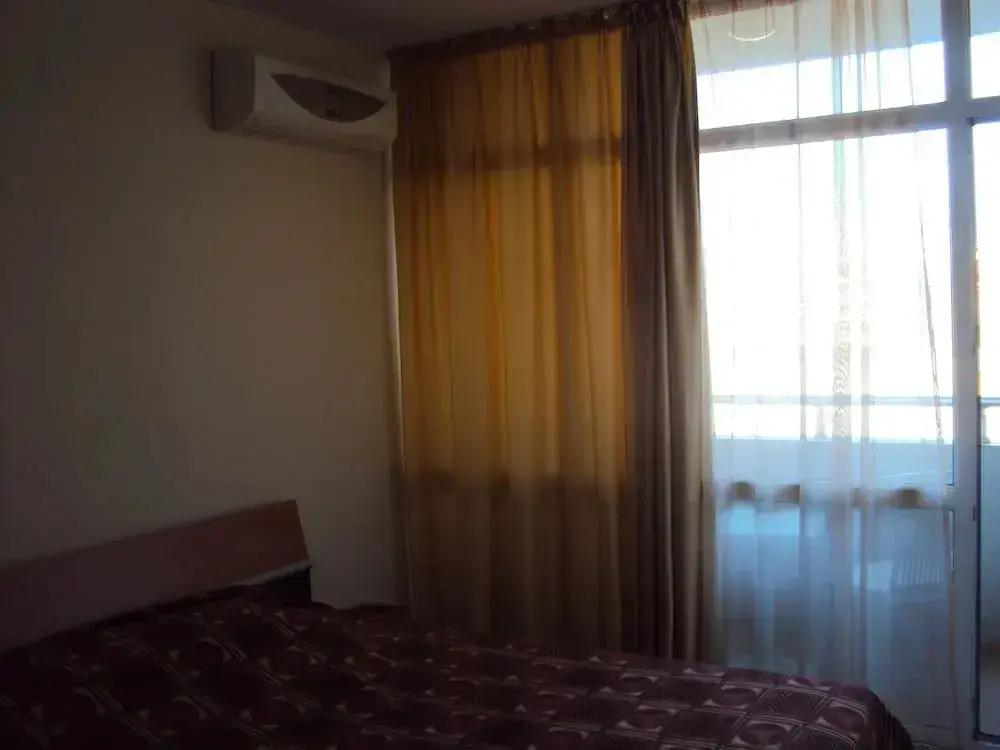 Солнечный берег: Sun City Apartments