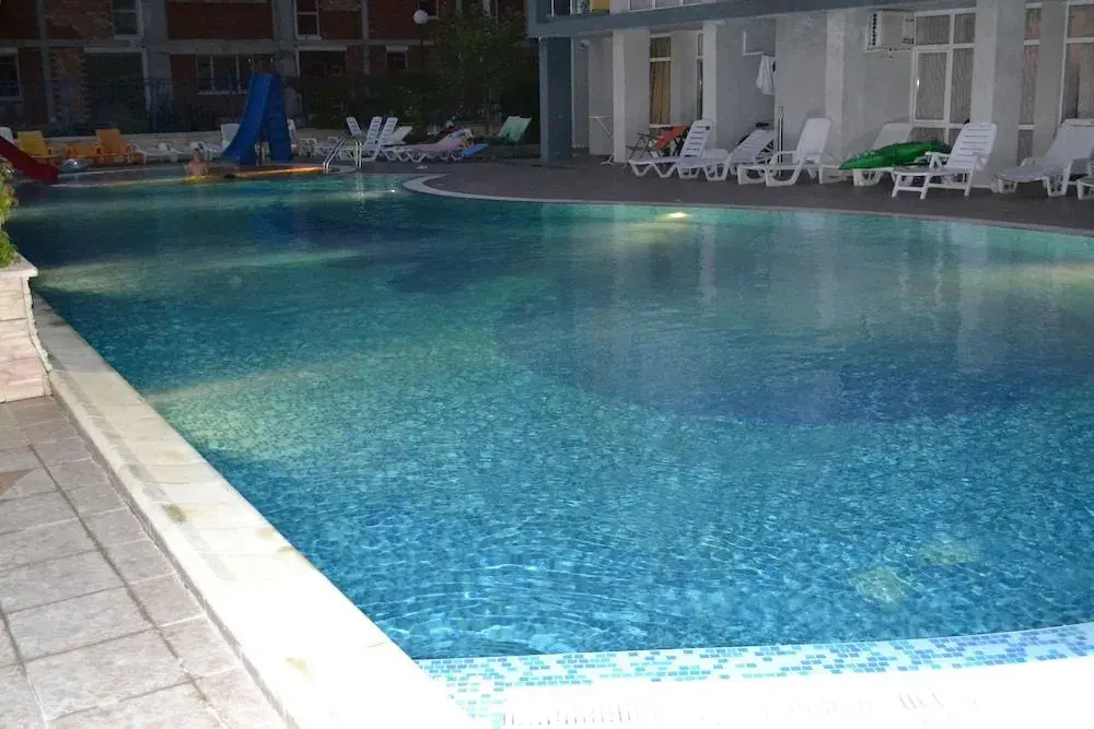 Солнечный берег: Sun City Apartments