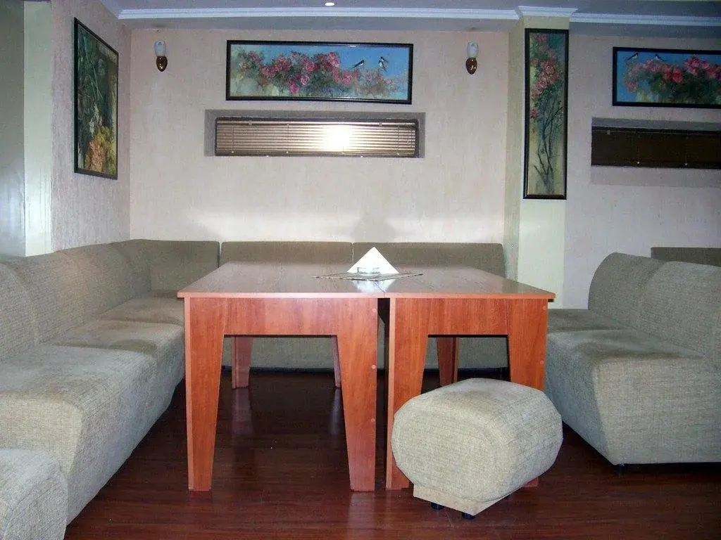 Тырговиште: Fenerite Family Hotel