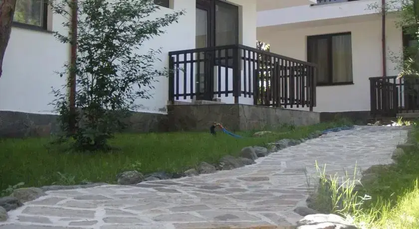 Царево: Borov Rai Houses