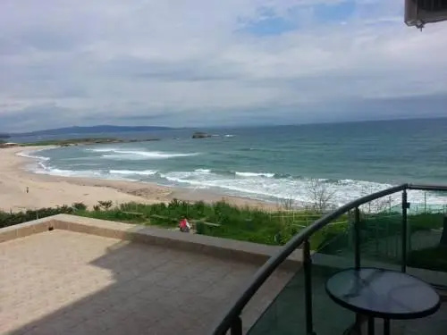 Лозенец: Seaside Studio