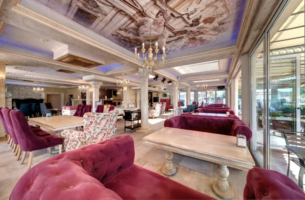 Солнечный берег: Avenue Deluxe