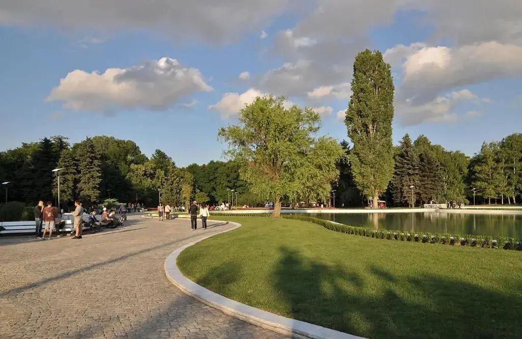 София: Apartment South Park - Louis Eyer