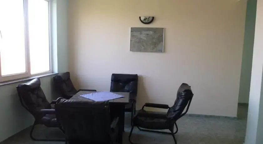 Созополь: Guest House Karabelev