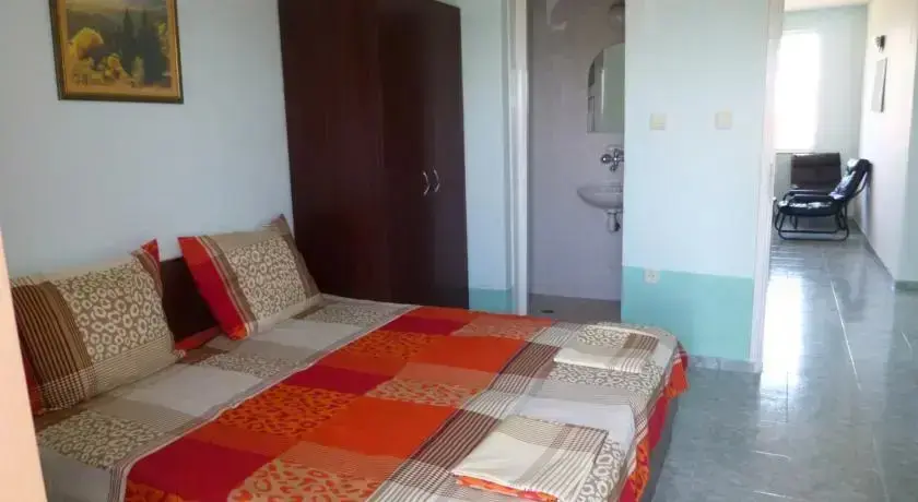 Созополь: Guest House Karabelev