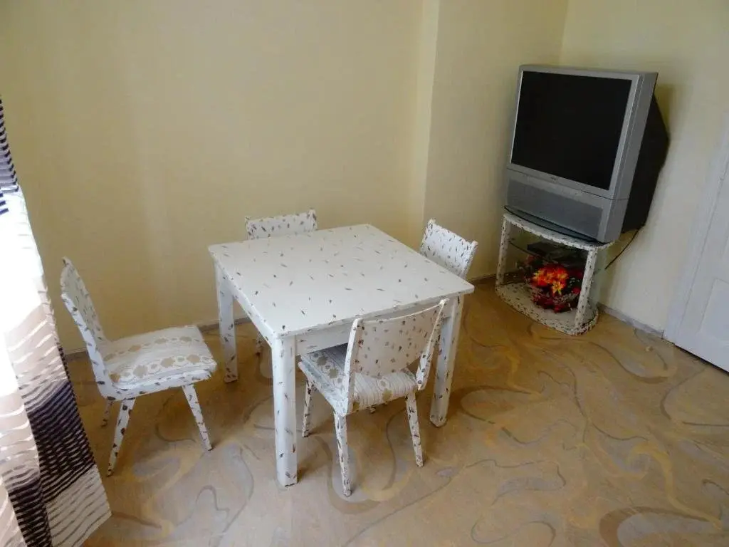 Варна: Guest Rooms Donovi