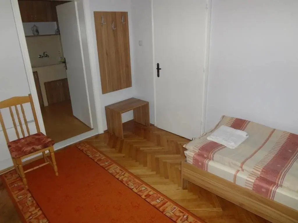 Варна: Guest Rooms Donovi