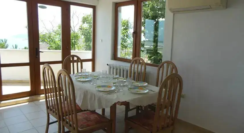 Варна: St.Nikola Holiday Home