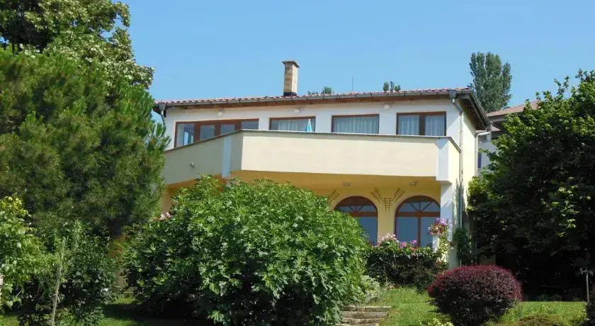 Варна: St.Nikola Holiday Home